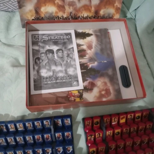 Stratego Original Deluxe like new board game