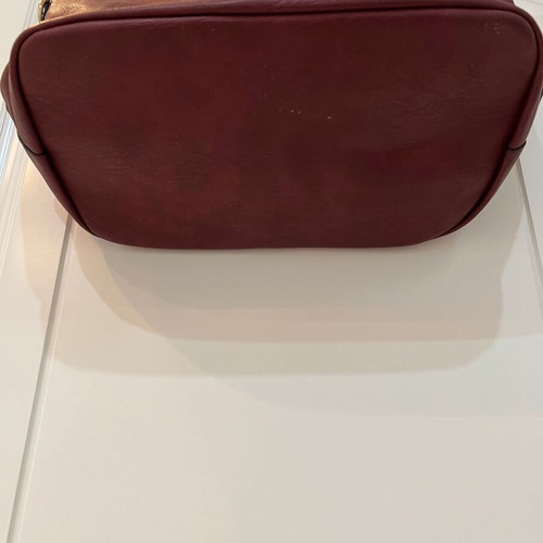 Burgundy shoulder bag used leatherette with gold details