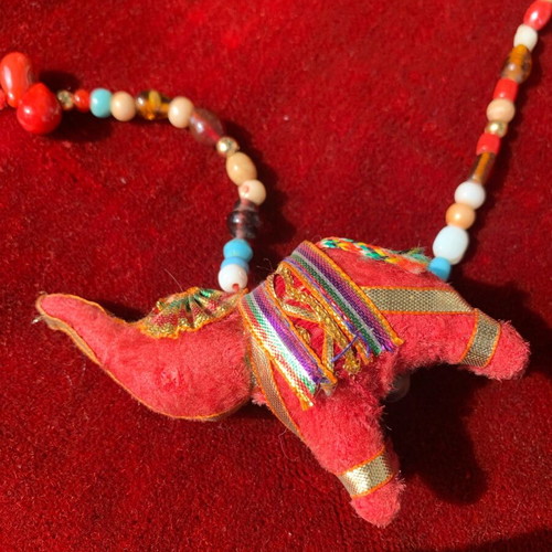 Indian decorative item with elephants like new
