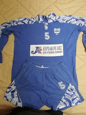 AO Aigaleo jersey and shorts set 1990 used, size Large