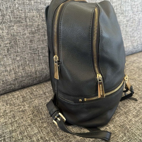 Michael Kors Rhea medium leather backpack used, black