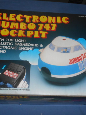 Electronic Jumbo 747 Cockpit new toy 1980