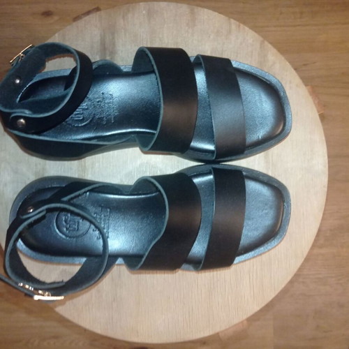 Leather black platform sandals new, size 37