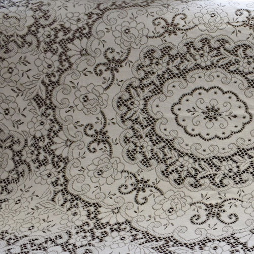 Machine lace tablecloth oval 215x155cm like new, ecru color