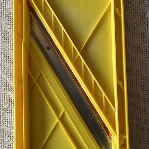 Plastic vegetable grater like new, 33x11 cm