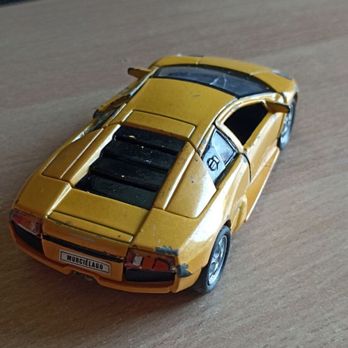 Welly Lamborghini Murciélago 2001 1:34 scale toy car, moderate condition