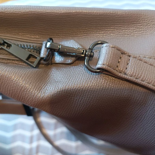 Grey shoulder handbag like new