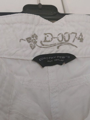 Γυναικείο λευκό σορτς Dorothy Perkins σαν καινούργιο, μέγεθος M