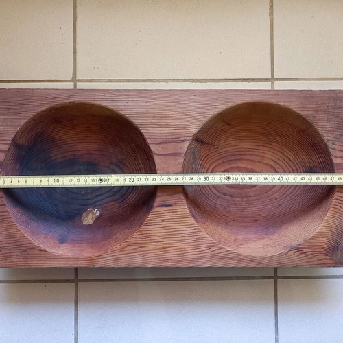 Traditional wooden dough bowl for two round loaves - ideal also for decoration