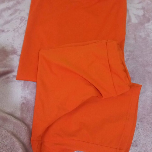 Orange blouse and leggings set like new