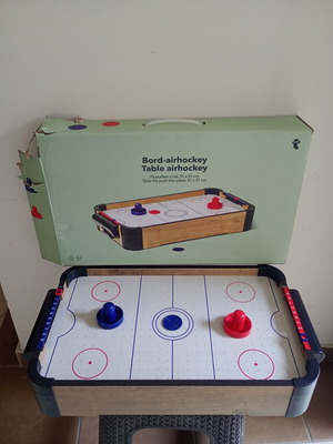 Wooden air hockey table used, 51x31 cm