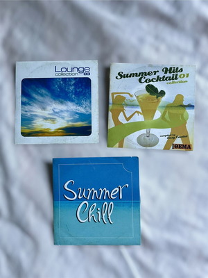 CD collection of 5 lounge and chill music compilations like new
