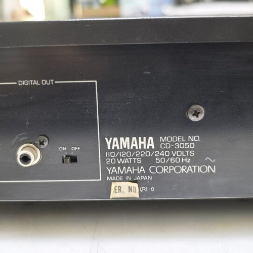Yamaha CD 3050 CD player used, very good condition
