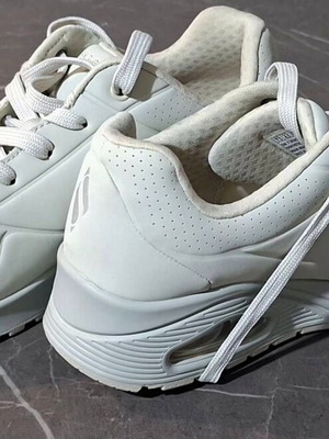 Skechers Uno Stand on Air women's sneakers new, off-white size 37.5