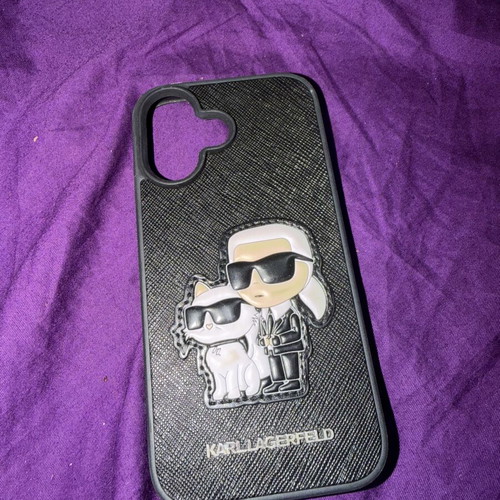 Karl Lagerfeld iPhone 15 case like new
