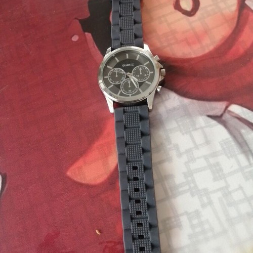 Avon watch with silicone strap new, unisex, stainless steel