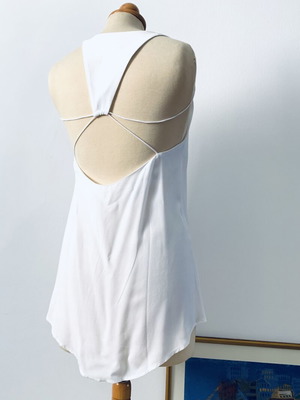 Asymmetric Top The Line Project white, new, size S