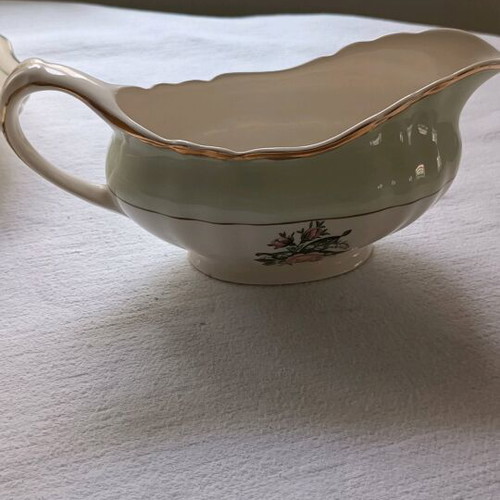 Collectible English porcelain bowl J&G Meakin used