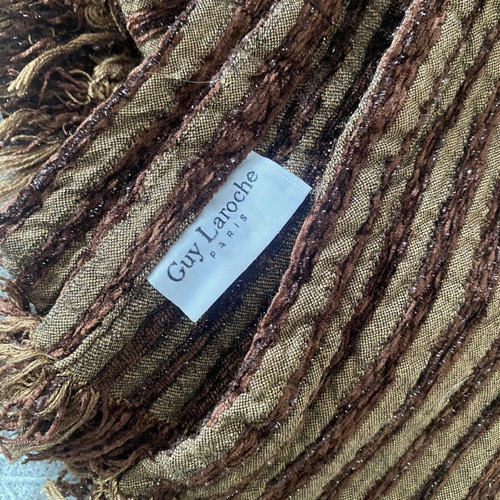 Guy Laroche Paris brown throw over 120x180cm used