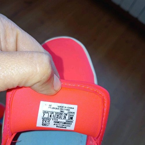 Reebok sports shoes size 38 like new, pink