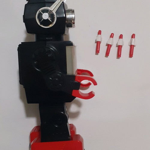 Kamco Saturn TV Robot used with worn box