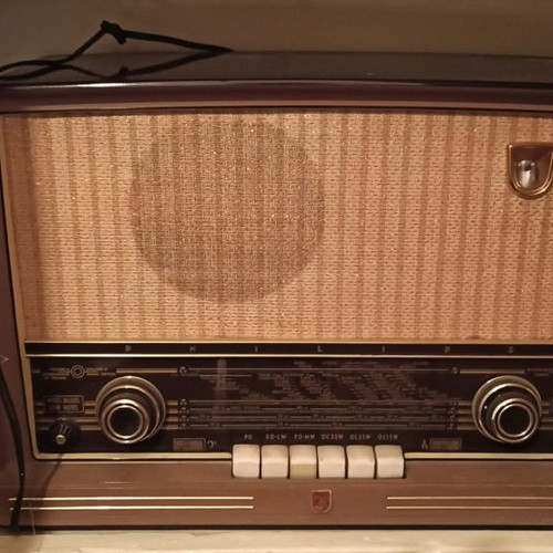 Philips radio from the 1950s used