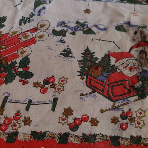 Christmas tablecloth square like new 0.60×0.60