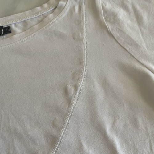 Cool white blouse like new, size M