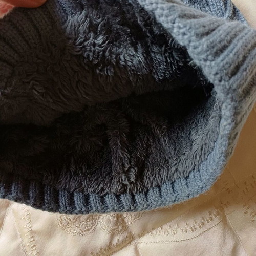 Hat with lining like new, gray, size L