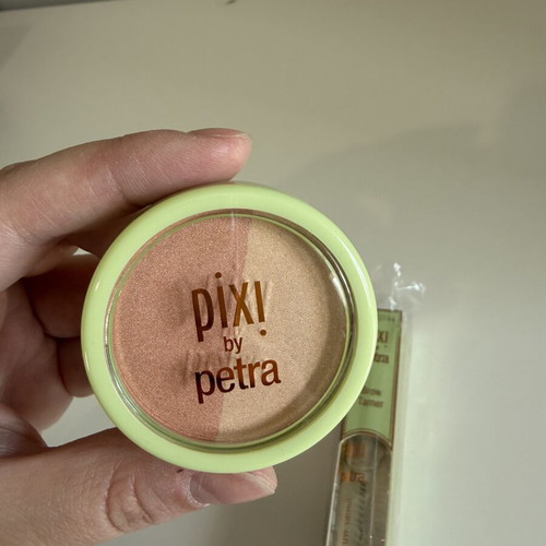 Pixi set blush and highlighter with eyebrow gel new in packaging