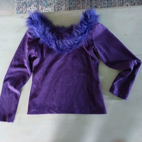 Uterque blouse with fur purple, like new, size S/M