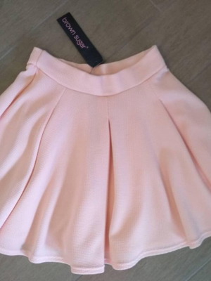 Women's skirt new, size M, pink