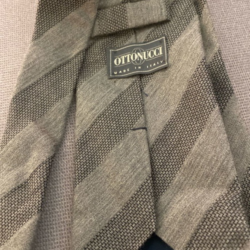 Tie in excellent condition