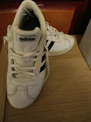 Adidas Court shoes white used, size 36