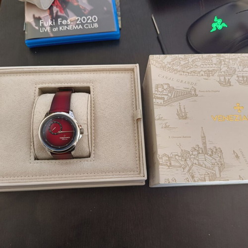 Venezianico Redentore Enigma wristwatch like new, red with Seiko mechanism