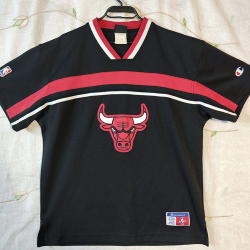 Chicago Bulls x Champion 90s NBA shirt like new, authentic