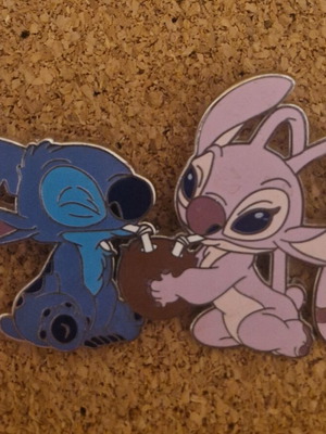 Καρφίτσα Stitch σαν καινούργιο