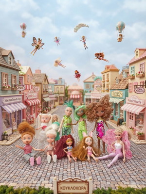 Pack of 10 small dolls with two Enchantimals and Barbie Fairytale
