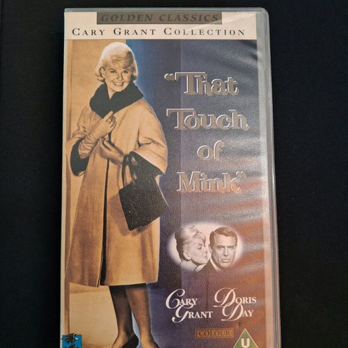 That Touch of Mink VHS tape like new, Golden Classics