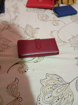Leather wallet like new, minimally used