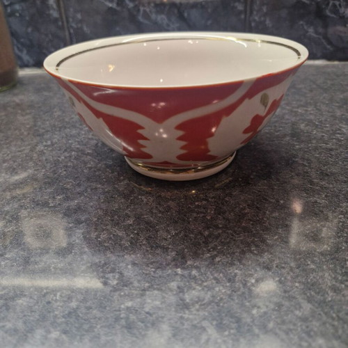 Bowl with red designs like new