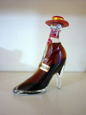 Souvenir miniature shoe with Spanish hat from Barcelona new