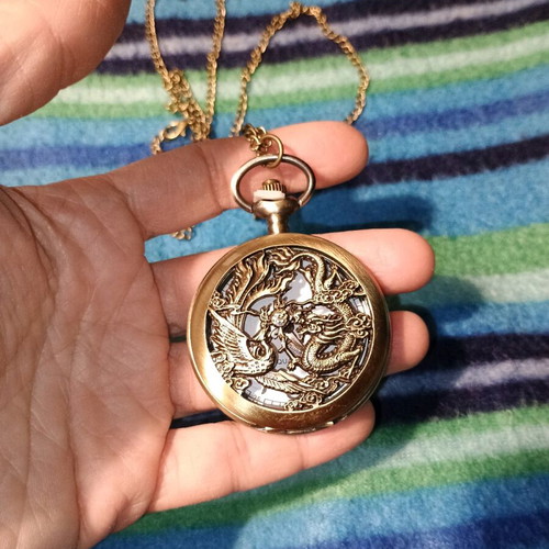 Unisex pocket watch new with dragon theme gold color