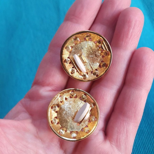 Vintage 80s clip earrings like new, gold tone with black enamel