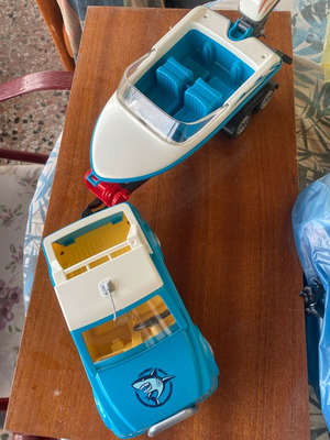 Playmobil 6864 Summer Fun used blue jeep with speedboat and trailer