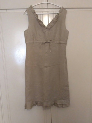 Linen dress used, midi fit, size M, khaki color