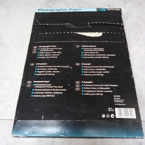 Photographic paper used, pack of 50 sheets United Office glossy large