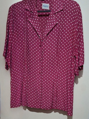 Benetton πουκάμισο κοντομάνικο berry red, σαν καινούργιο, μέγεθος M