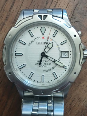 Seiko Kinetic 5M42 μεταχειρισμένο ρολόι vintage