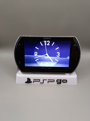 Psp Go black used in excellent condition with charging cable